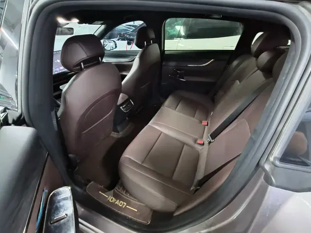 Changan Qiyuan A07 — Фото автомобиля 9