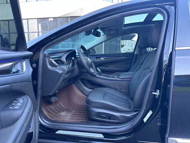 Buick LaCrosse — Фото автомобиля 5
