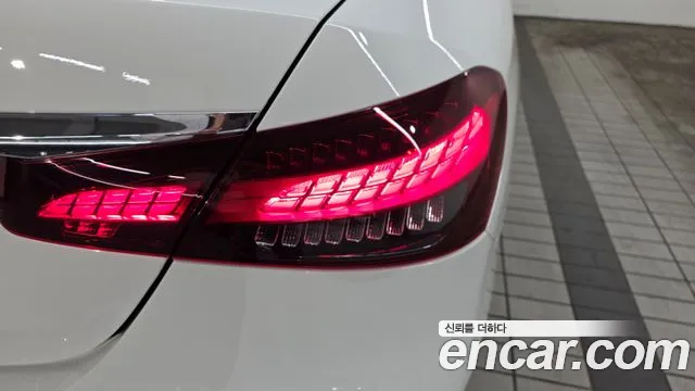 Mercedes-Benz E-Class W213 — Фото автомобиля 19