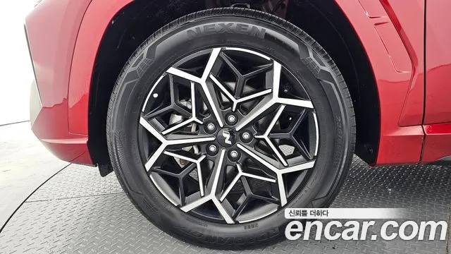 Hyundai Tucson Tucson (NX4) Бензин 1.6 турбо 2WD — Фото автомобиля 5