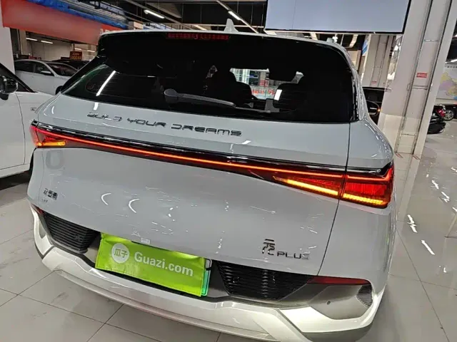 BYD Yuan PLUS — Фото автомобиля 5