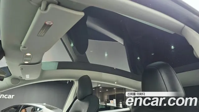 Tesla Model Y — Фото автомобиля 22