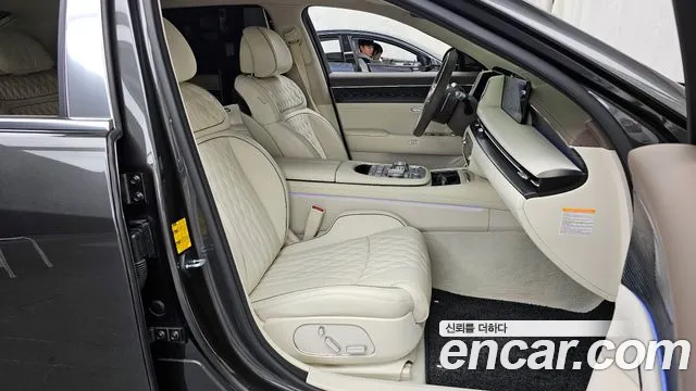 Genesis G90 Бензин 3.5 Turbo e-S/C AWD LWB — Фото автомобиля 11