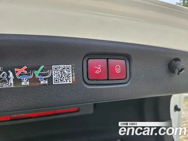 Mercedes-Benz C-Class — Фото автомобиля 19