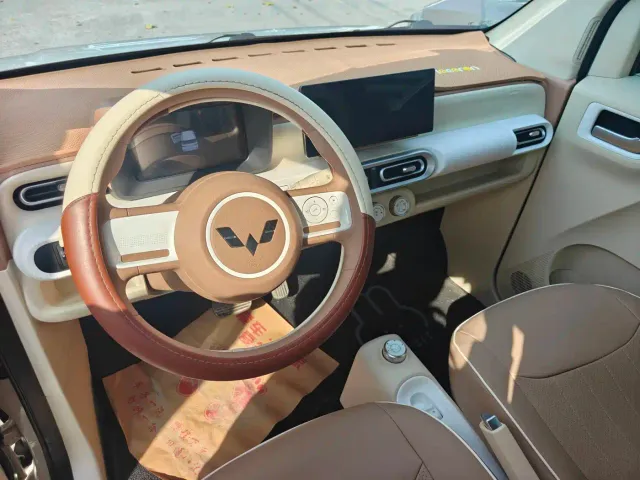 Wuling Hongguang Mini EV — Фото автомобиля 9