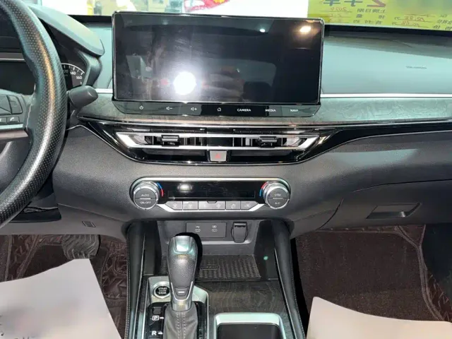Nissan Teana — Фото автомобиля 6
