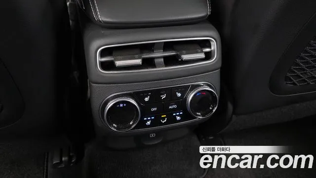 Genesis GV70 Electrified GV70 — Фото автомобиля 14
