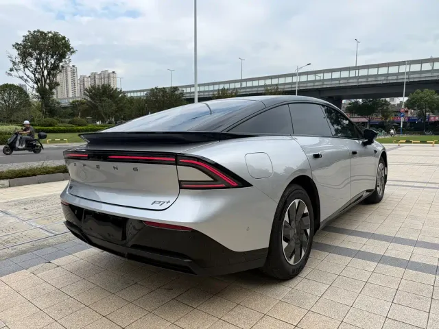 Xpeng P7+ — Фото автомобиля 12