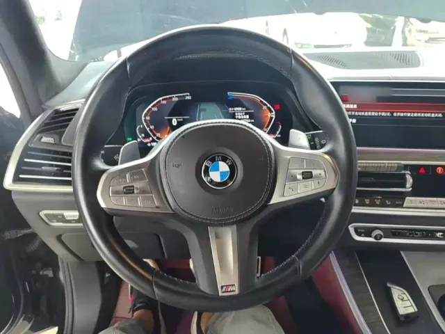 BMW X5 — Фото автомобиля 10