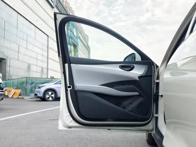 BYD Seal 06 DM-i Touring — Фото автомобиля 13