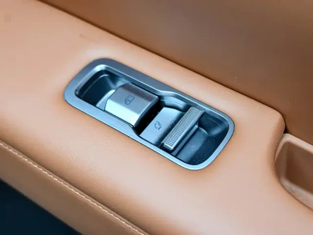 BYD FangChengBao Titanium 7 — Фото автомобиля 25