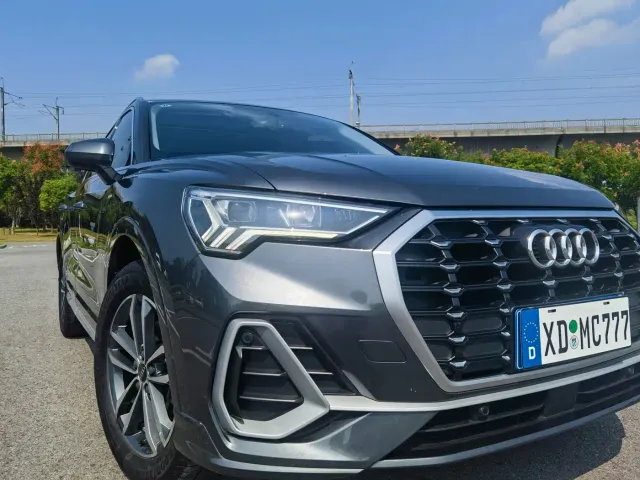 Audi Q3 — Фото автомобиля 12
