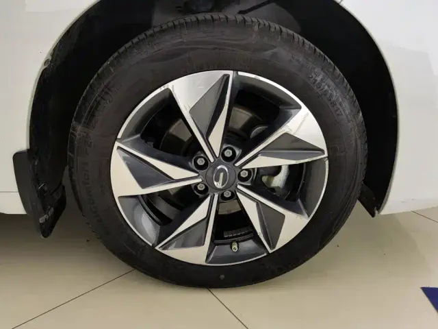 GAC Trumpchi M6 — Фото автомобиля 6