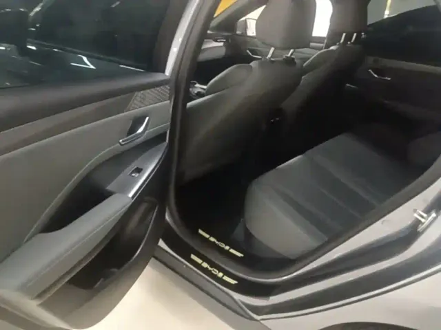 BYD Qin PLUS — Фото автомобиля 16