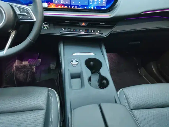 Buick Envision Plus — Фото автомобиля 16