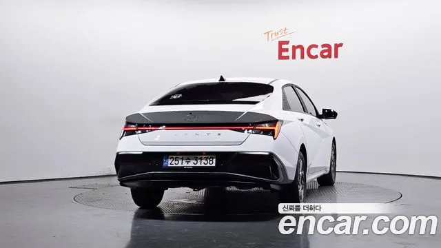 Hyundai AVANTE Новый Avante (CN7) — Фото автомобиля 4