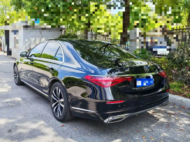 Mercedes-Benz S-Class — Фото автомобиля 3