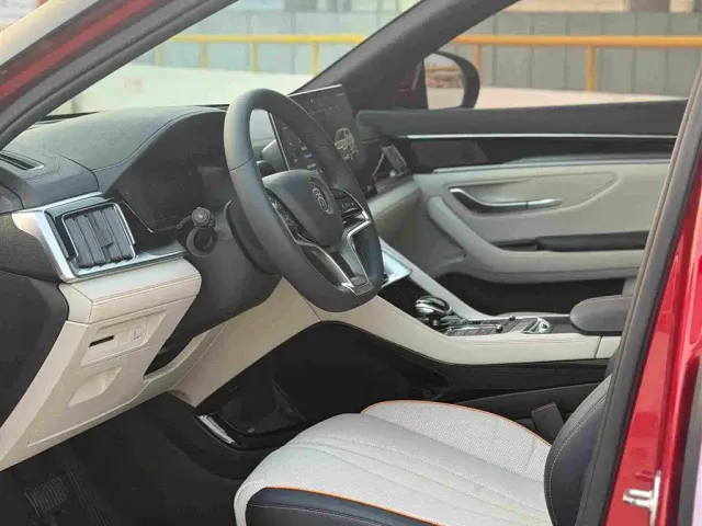 BYD Song PLUS — Фото автомобиля 13
