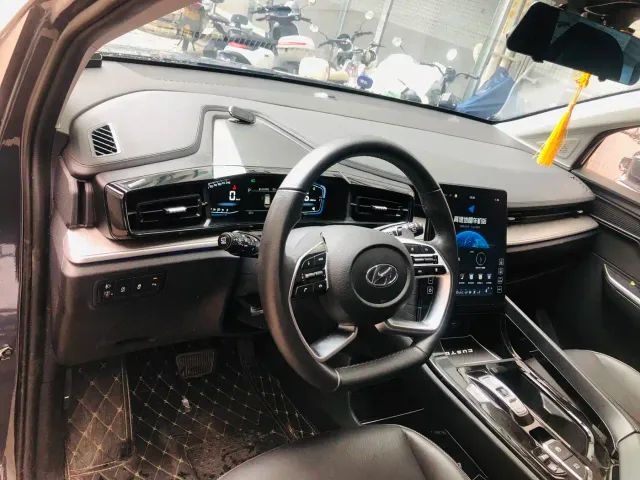 Hyundai Custo — Фото автомобиля 11