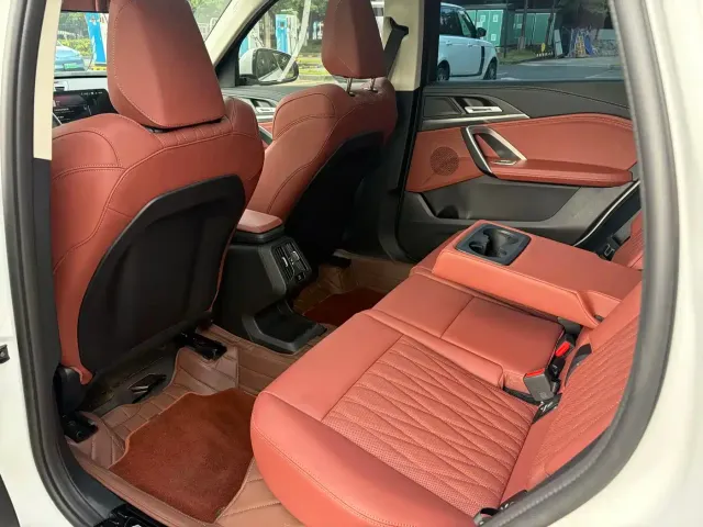 BMW BMW X1 2025 sDrive25Li M Sport Package — Фото автомобиля 11