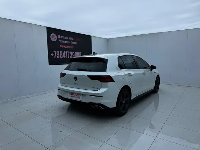 Volkswagen Golf — Фото автомобиля 7