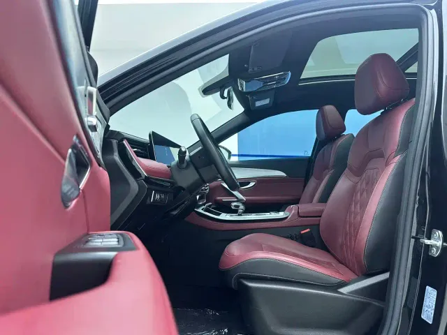 Jetour X70 Plus — Фото автомобиля 7