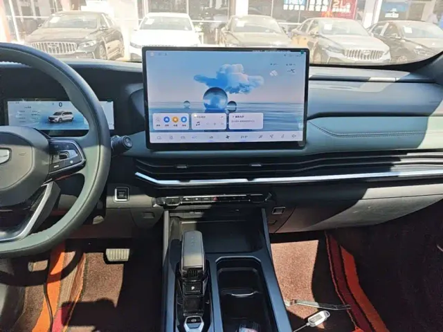 Geely Haoyue L — Фото автомобиля 12
