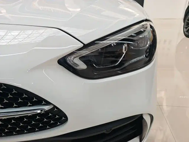 Mercedes-Benz C-Class — Фото автомобиля 23