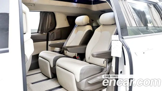 Kia Carnival 4th Gen — Фото автомобиля 10