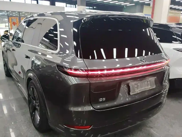 Li Auto L9 — Фото автомобиля 4
