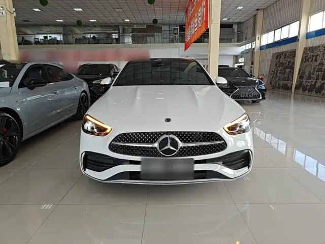 Mercedes-Benz C-Class — Фото автомобиля 2