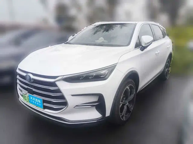 Фотография автомобиля — BYD Tang
