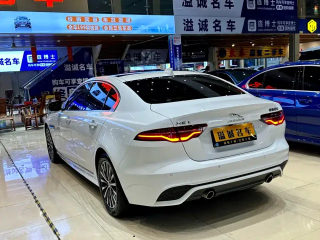 Jaguar XEL — Фото автомобиля 15