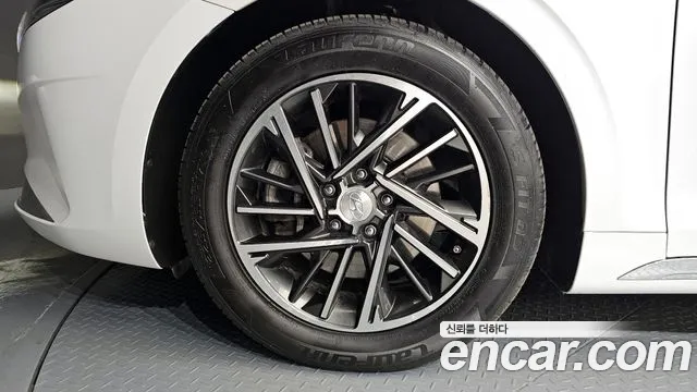 Hyundai Grandeur Новый Grandeur IG — Фото автомобиля 5