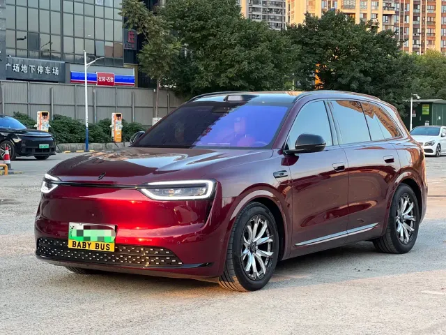 Фотография автомобиля — Aito M7