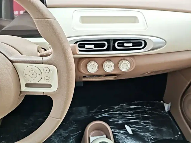 Wuling Hongguang Mini EV — Фото автомобиля 12