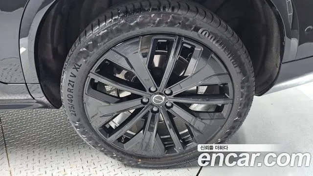 Volvo XC90 Generation 2 — Фото автомобиля 20