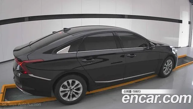 Kia K8 — Фото автомобиля 10