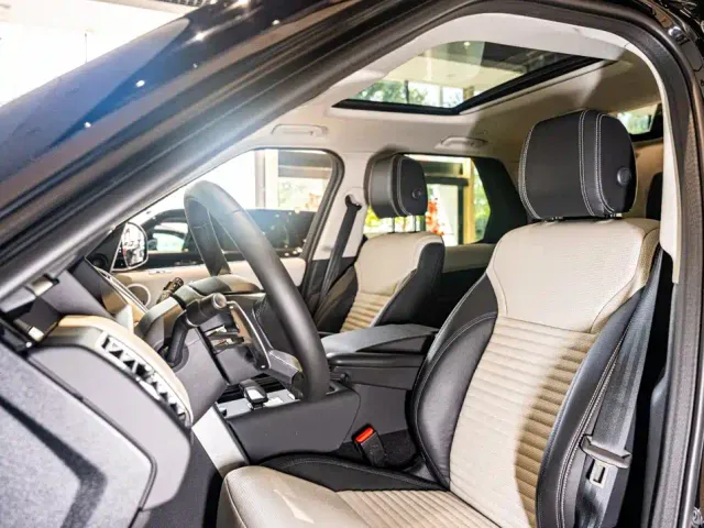 Land Rover Discovery — Фото автомобиля 8
