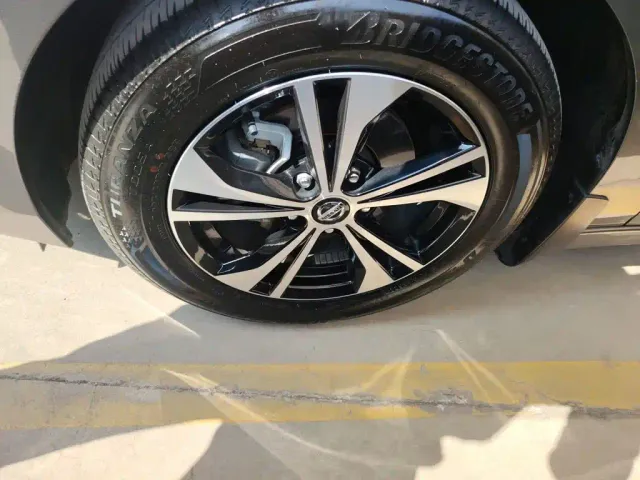 Nissan Sylphy — Фото автомобиля 24