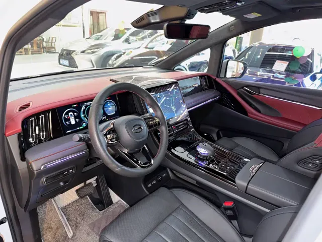 GAC Trumpchi M8 — Фото автомобиля 7