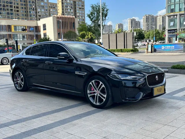 Jaguar XEL — Фото автомобиля 3