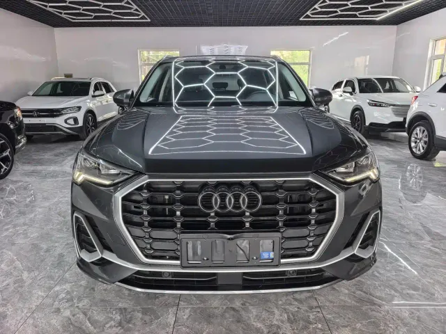 Audi Q3 — Фото автомобиля 2