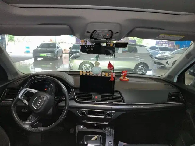 Audi Audi Q5L 2022 45T Luxury Elegance — Фото автомобиля 3