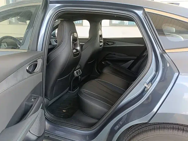 BYD Seal 06 — Фото автомобиля 16