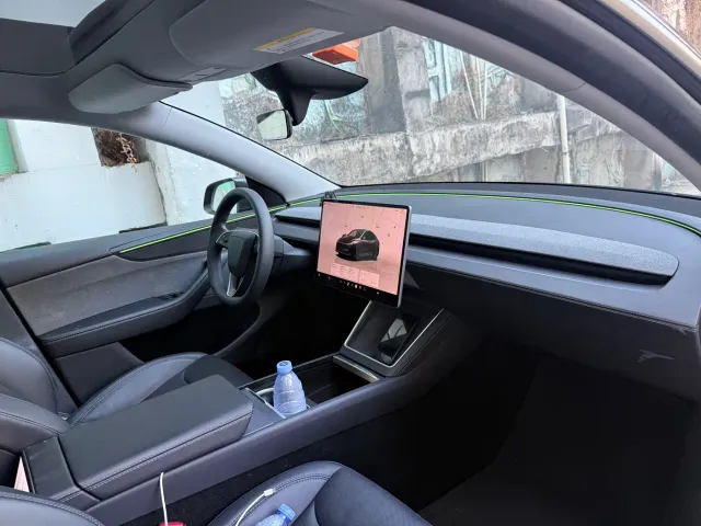 Tesla Model Y — Фото автомобиля 7