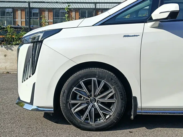 GAC Trumpchi M8 — Фото автомобиля 5