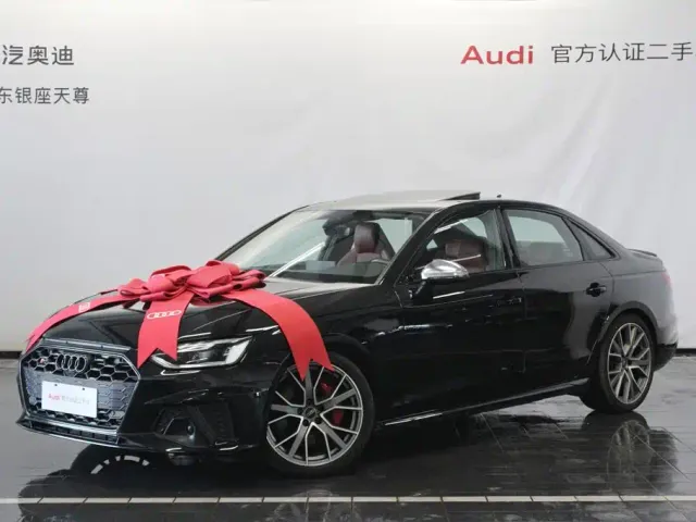 Audi S4 — Фото автомобиля 3