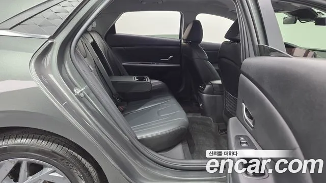 Hyundai AVANTE Новый Avante (CN7) — Фото автомобиля 11