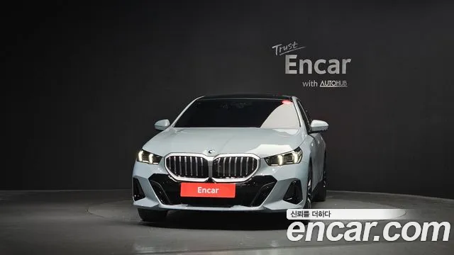 BMW 5 Series — Фото автомобиля 3